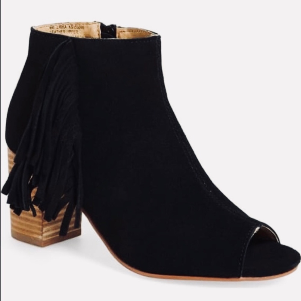 Kenzie Fringe “Erika” Black Booties Size 9